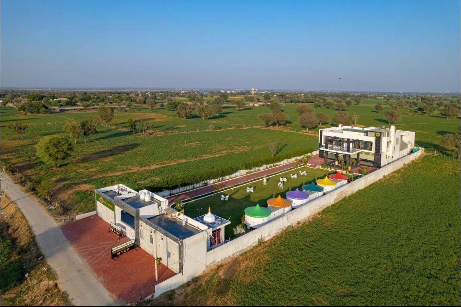Iris Heaven'Z By Radha Rani Resort جايبور المظهر الخارجي الصورة