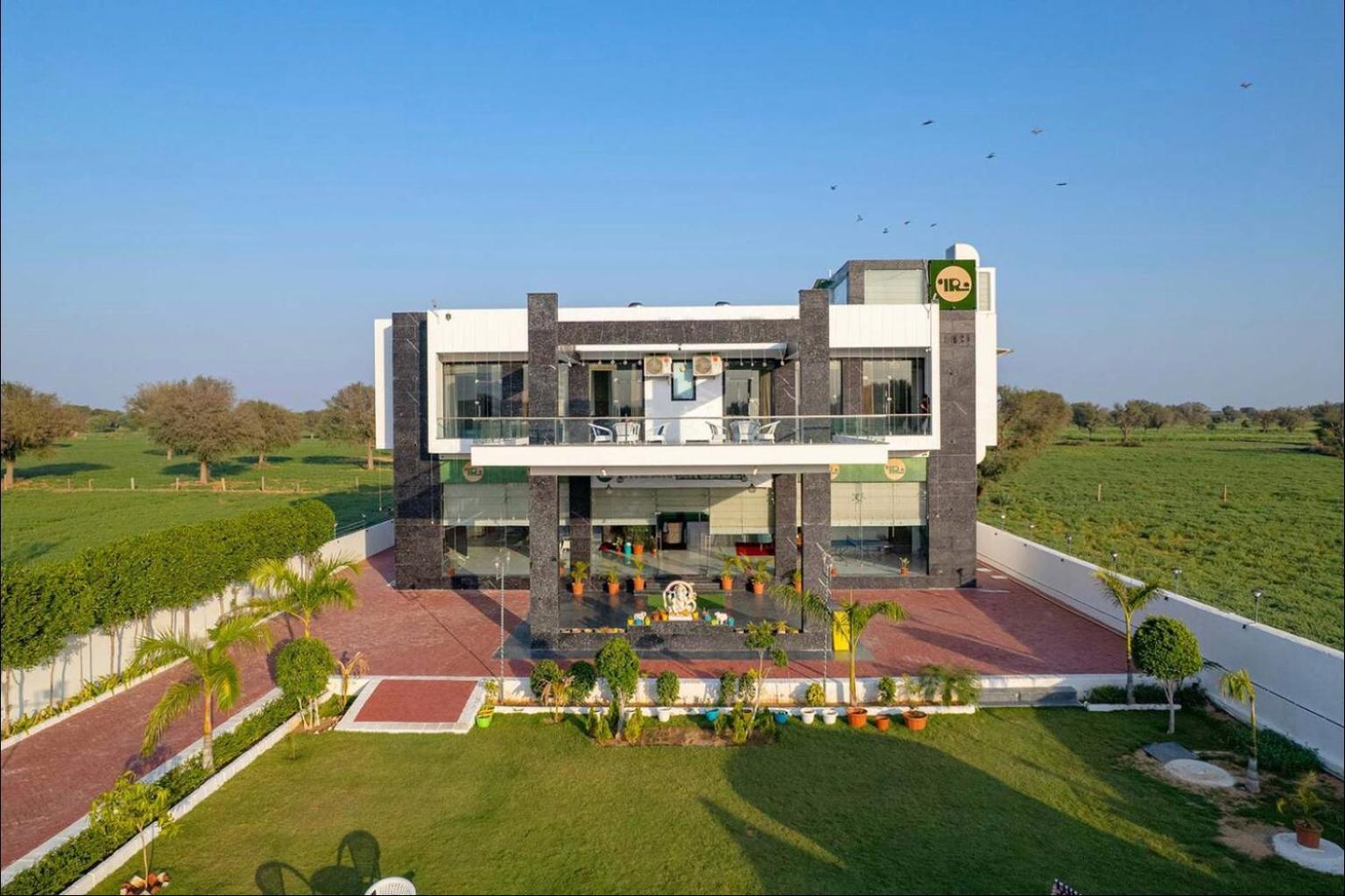 Iris Heaven'Z By Radha Rani Resort جايبور المظهر الخارجي الصورة
